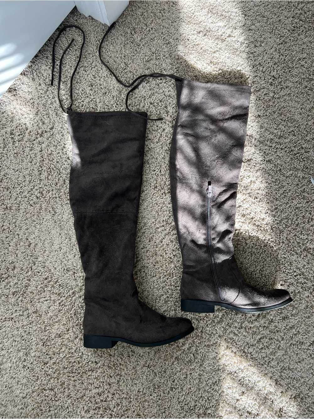 Women's Over-the-Knee Flat Boots in Dark grey